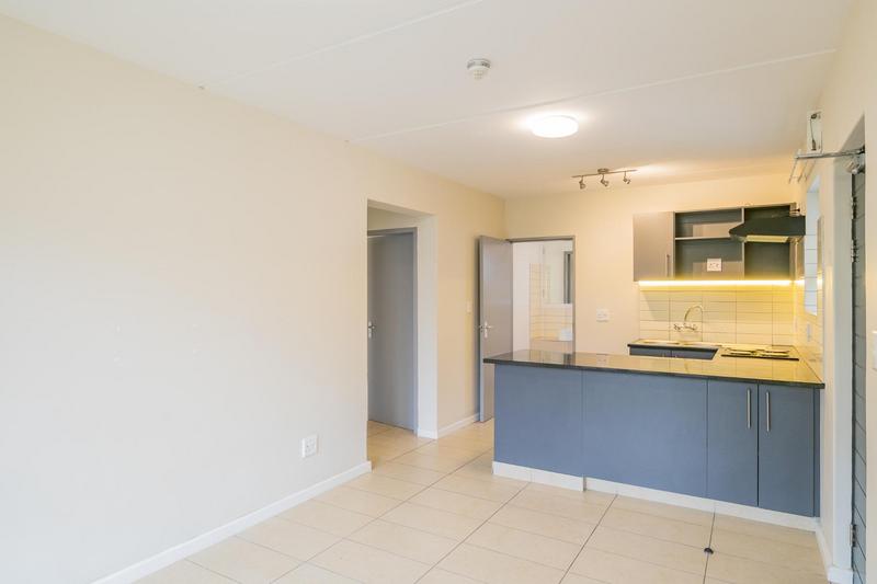 To Let 2 Bedroom Property for Rent in Diep River Western Cape